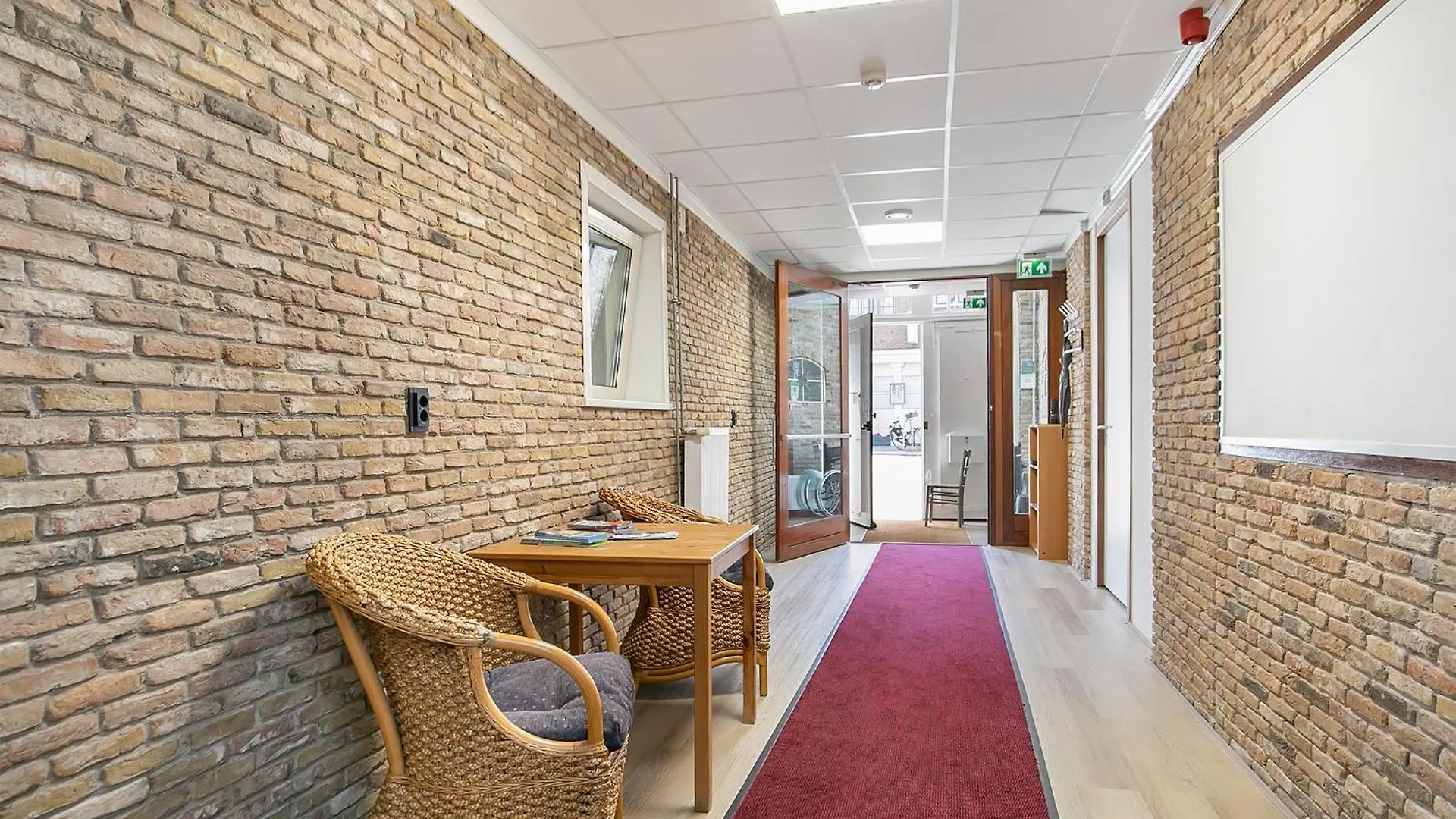 Tourist Travel Inn Schiedam Netherlands